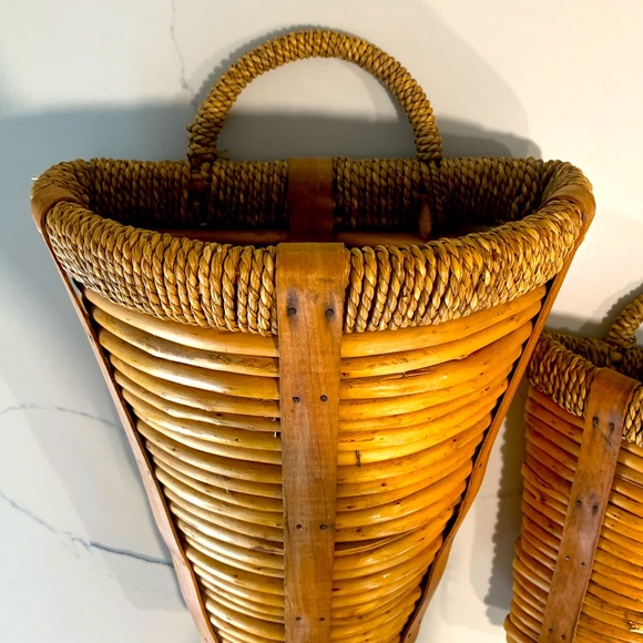 Handmade Magnolia Farms (Market) Farmhouse Hanging Willow Door Baskets - Picture 6 of 14